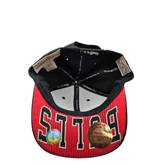 Chicago Bulls Mitchell & Ness Snapback Hat Black & Red Embroidered Bull Logo Sna - Picture 9 of 13